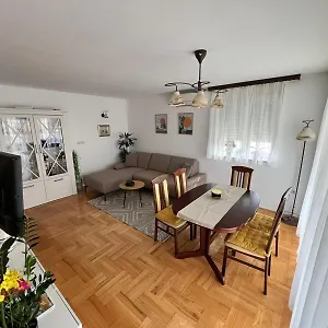 Nelly- Self Check-in Apartamento Zadar